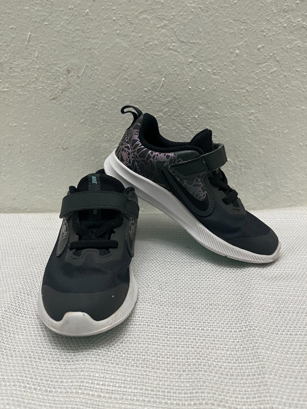 Girls Size 10c Toddler Holographic Black