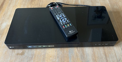 LG BP735 3D Blu-Ray Player | WLAN | Smart TV | Liest DVD OK - Blu-ray Defekt