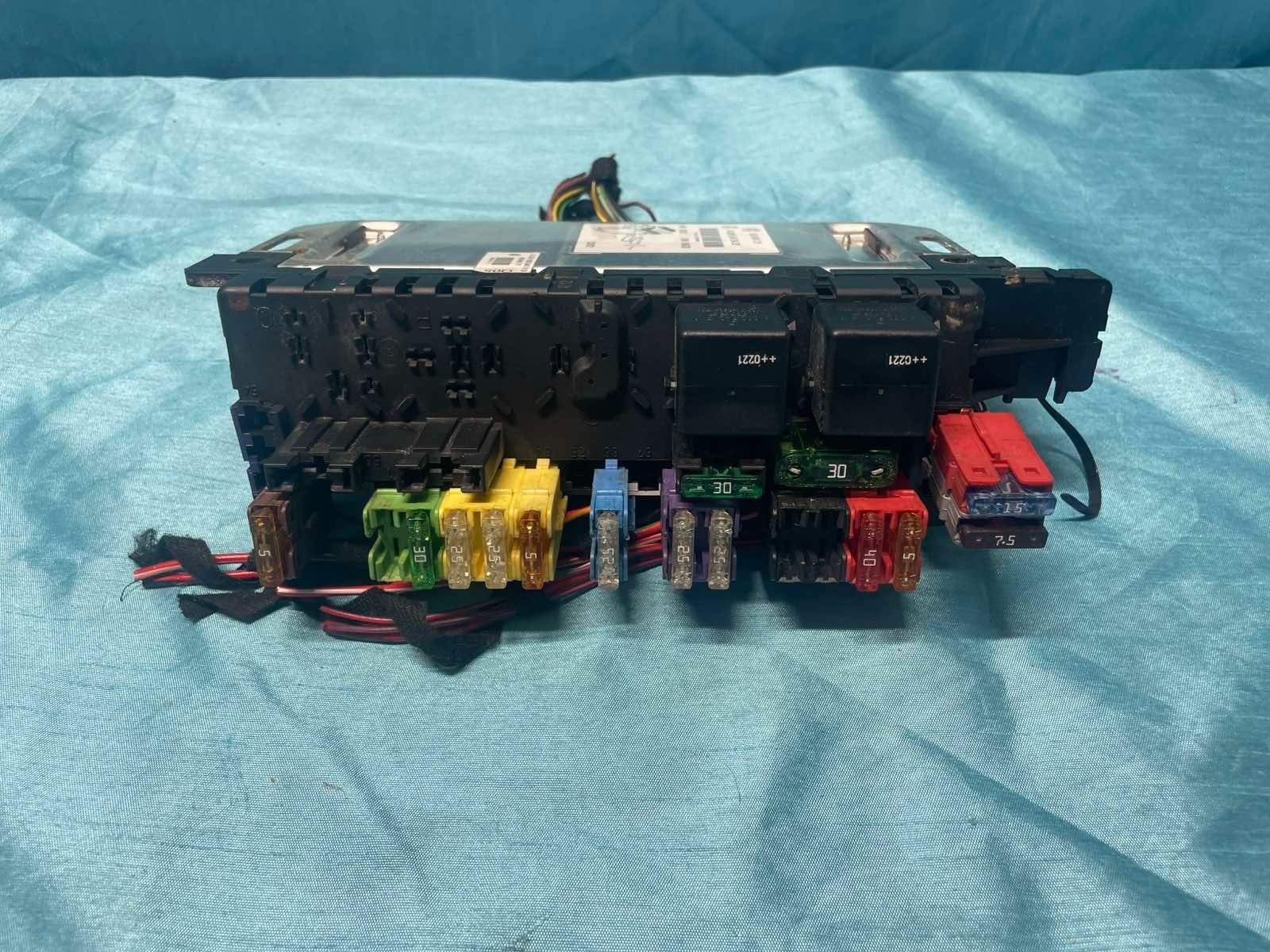 03-12 Mercedes SL550 SL500 SL55 AMG Rear SAM Fuse Box Relay Module OEM ;A7.822