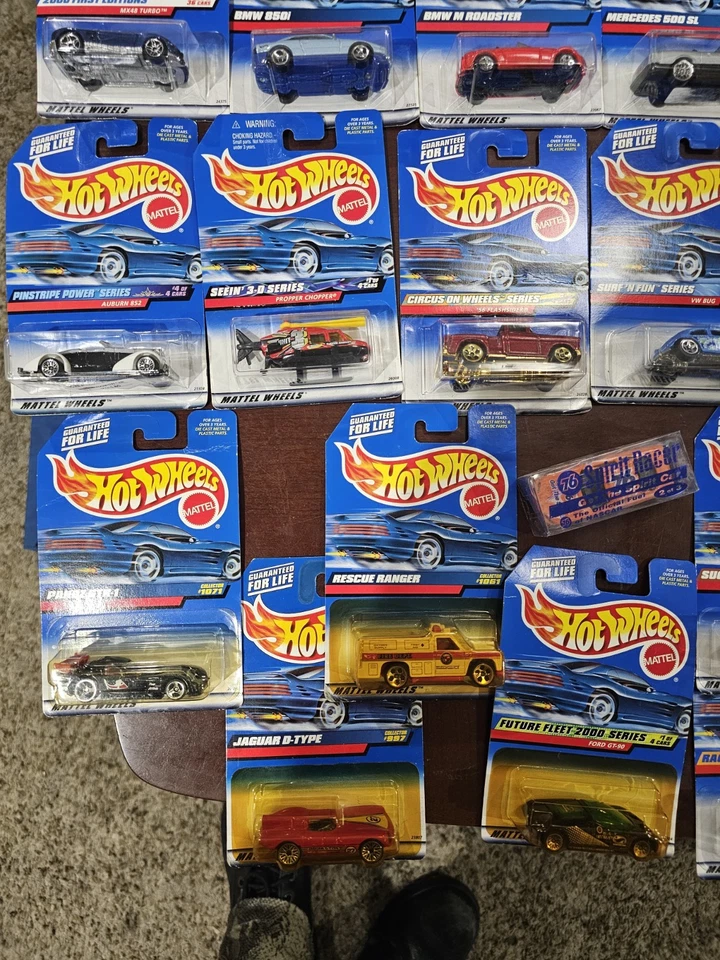 Hot Wheels Lot of 35 cars In Packaging 1999/2000's - Image 4 of 4