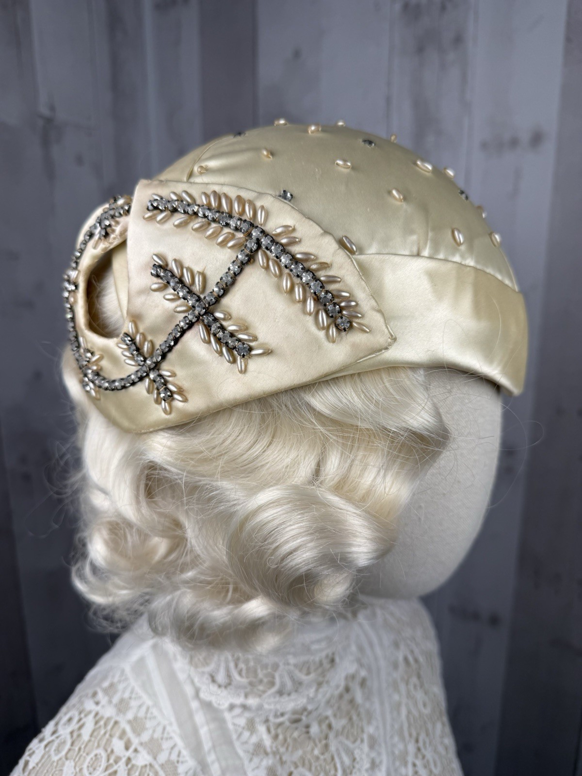 Vintage 1920s Juliet Cap Hat Ivory Satin Bridal Skullcap Wedding Rare Art Deco image 7