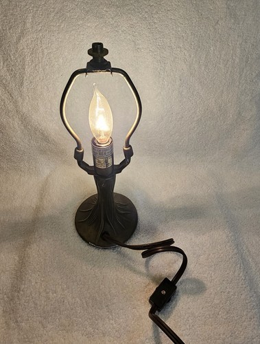 Vintage Tiffany Style 12" Multi-Colored Stained Glass Table Lamp W Bulb Tested. - Picture 3 of 11