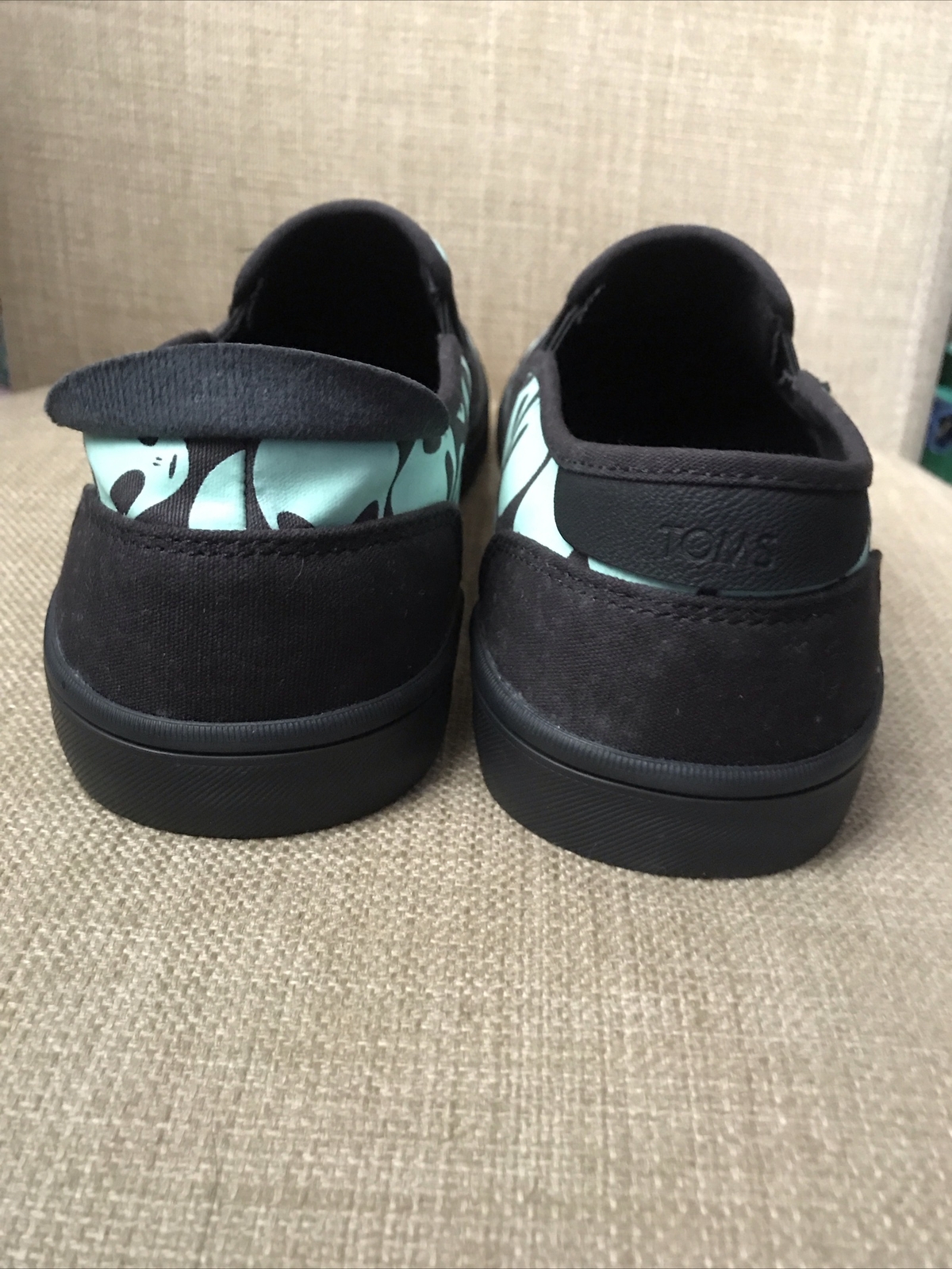 TOMS Mens Alien Glow In The Dark Slip On Canvas Sneak… Gem