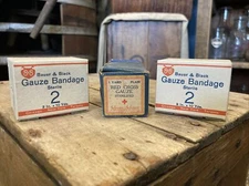 Vintage Bauer Black Red Cross Johnson Gauze Bandage Medical Supplies ￼Pat. 1913￼