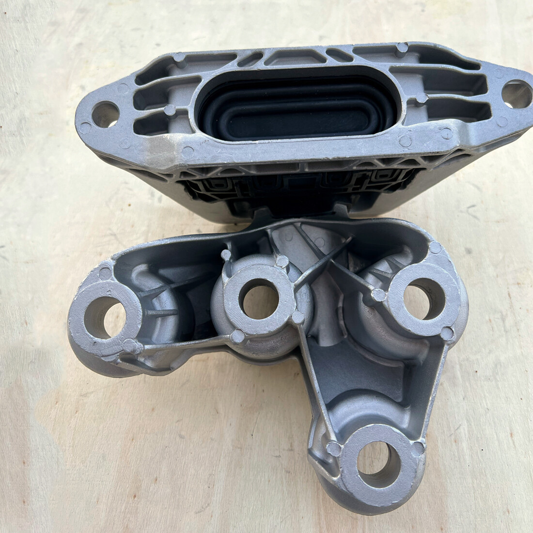 84034278 Left Automatic Trans Mount 1PC for Chevrolet Malibu 21-17