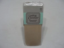 LASTING COMFORT - Beige - Sandalfoot - Size 10-13 Sheer Knee Hi's!