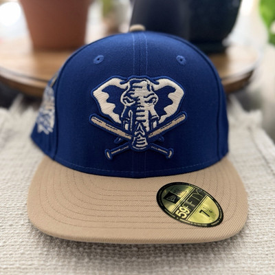 New Era Oakland Athletics Battle of the Bay 59FIFTY Fitted Cap 7 1/2 Blue/Tan