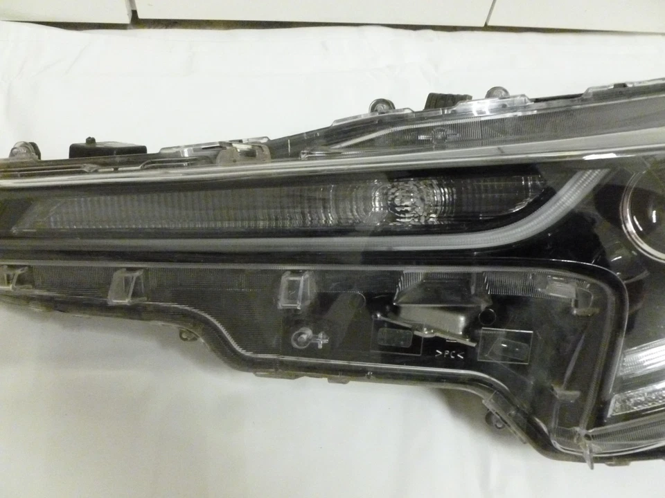 ORIGINAL TOYOTA COROLLA E21 18-22 VOLL LED SCHEINWERFER VORNE LINKS 81150-02S70 - Bild 2 von 4