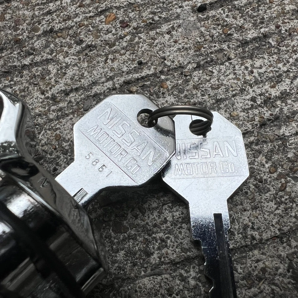 Оригинальные запчасти для перчаточного ящика пикапа DATSUN 521 520 новые из старых запасов Япония - Изображение 3 из 4