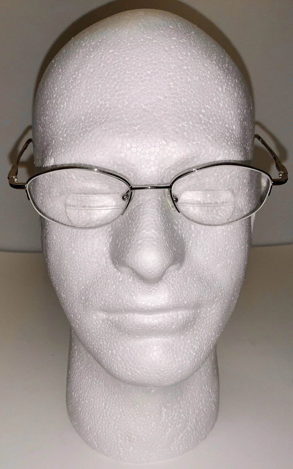 Saks Fifth Avenue Womens RX Eyeglass Silver Frames Metal 48 17 130