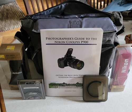 Nikon Coolpix p900 Digital Camera, Plus Extras! Please read description.
