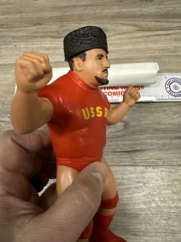NIKOLAI VOLKOFF + HAT WWF WRESTLING SUPERSTARS VINTAGE 1984 LJN 8" W/ POSTER - Picture 4 of 13