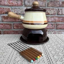 VTG 2.5 Quart Porcelain Enameled On Steel Fondue Set 1970s W/ Forks Retro Japan