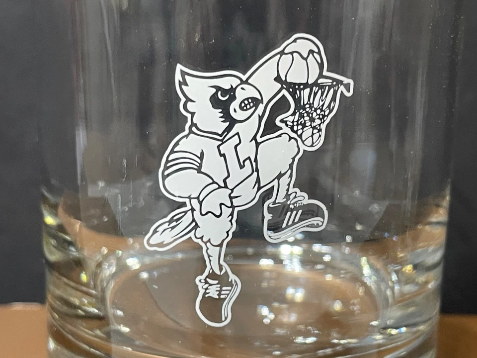 Vidrio Lowball Vintage Louisville Cardinals Rocks - Cardinal Dunking Baloncesto Foto 2 de 4