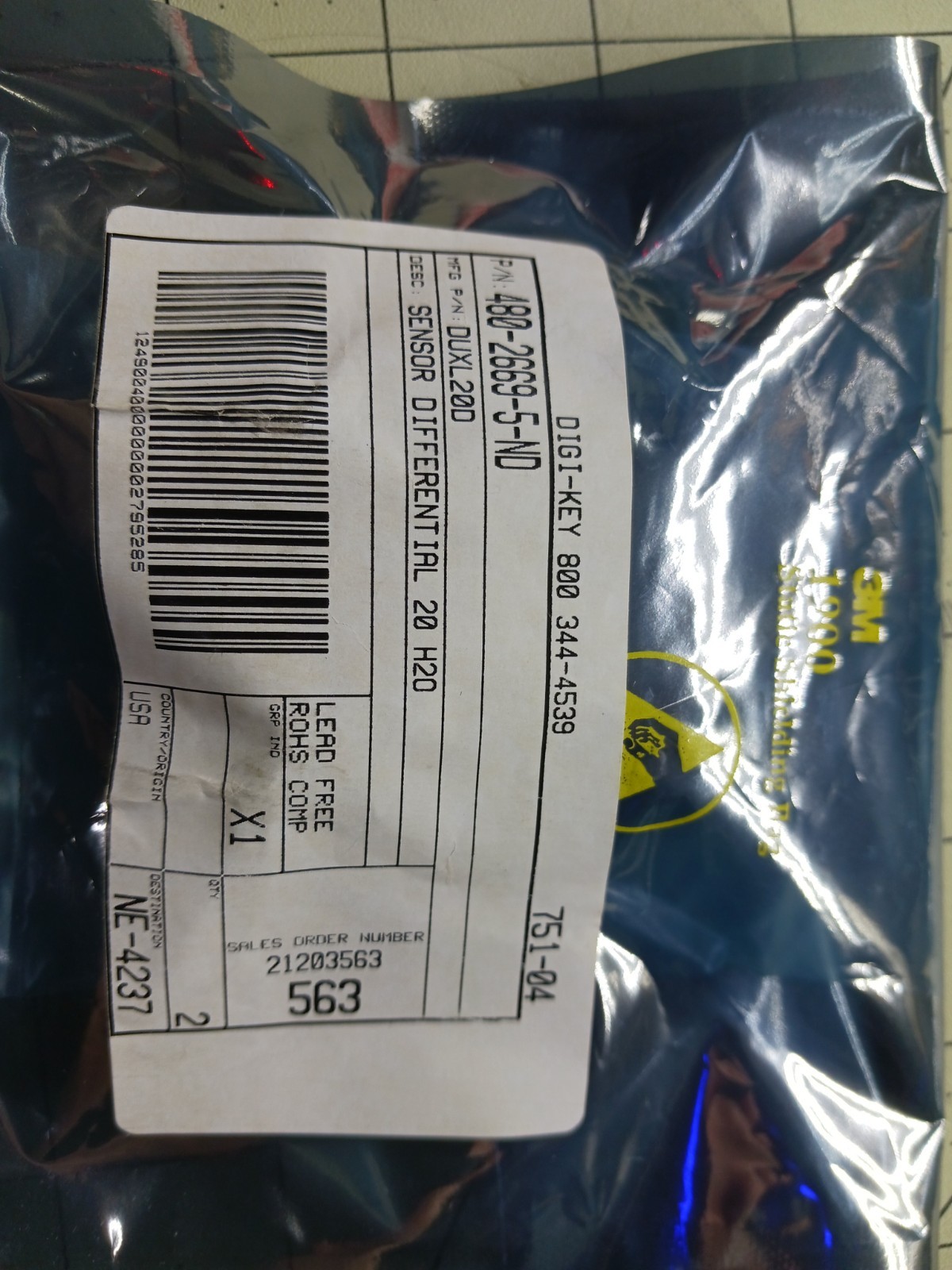 Honeywell Sursense DUXL20d Sensor 2 Included.