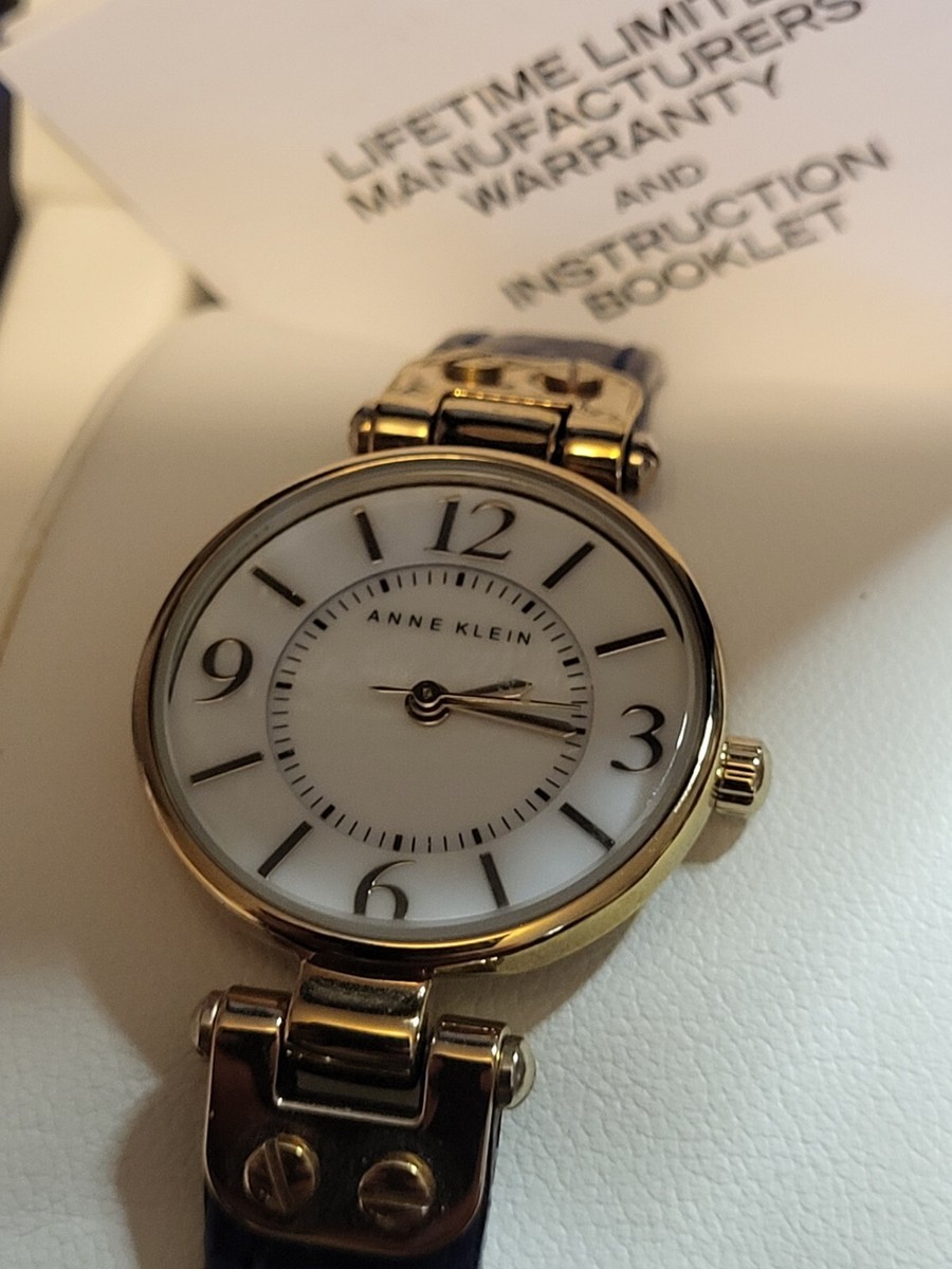 Monture Femme Anne Klein - Bracelet En Cuir Marron - Cadran Champagne - Étanche 30 M - Style Classique Et Élégant