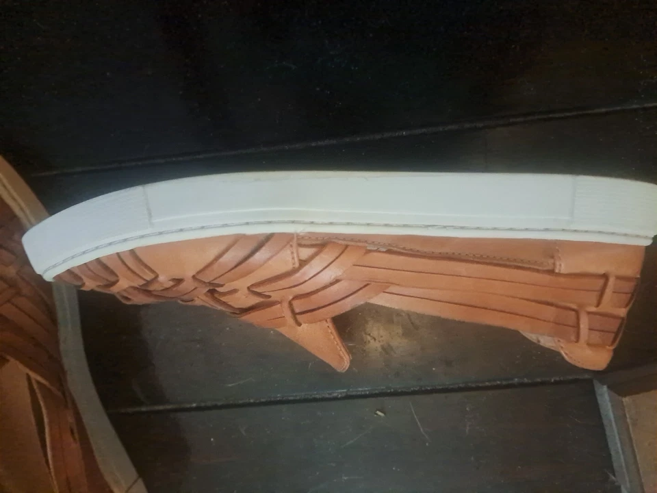 Frye Hurache Talla 9m Cuero Chevron Tostado Sin Cordones Foto 2 de 4