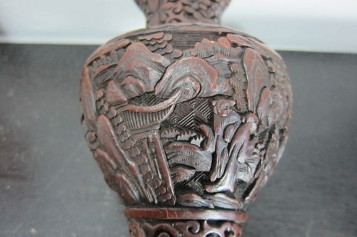 Small Antique Chinese Wood Hand Carved Dark Wood Tone Vase, 6.5" Tall, 19th C - Picture 4 of 12