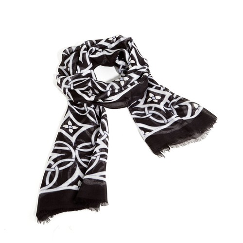 VERA BRADLEY SOFT FRINGE LIGHTWEIGHT SCARF NWT RV$38 CLEARANCE - Picture 15 of 17