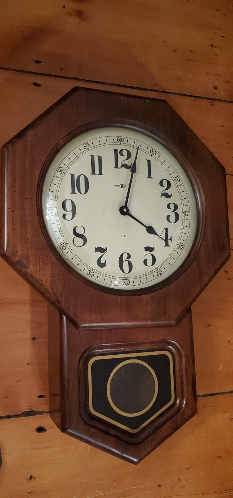 Vtg Howard Miller 612472 Clock Westminster Chime Pendulum Wall Oak