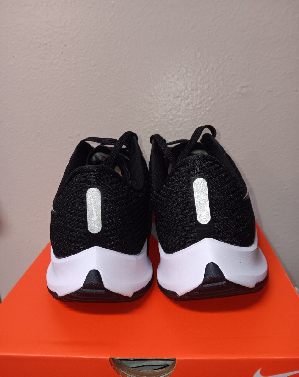 Size 9 - Nike Air Zoom Rival Fly 3 Black White for sale