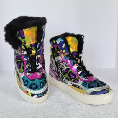 SUE COMMA BONNIE SNEAKERS/BOOTIES (SIZE 8.5 US) GOOD USED CONDITION