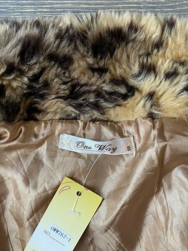 One Way Fashion Womens Cute Faux Fur Animal Print Crop Vest Size 8 BNWT! - Picture 5 of 8