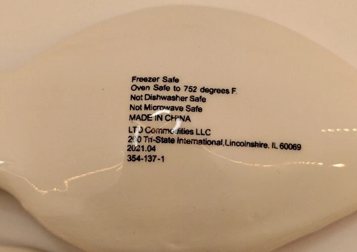 LTD Commodities Christmas measuring cups and spoons set of 4 each, Super cute! - Image 4 of 4