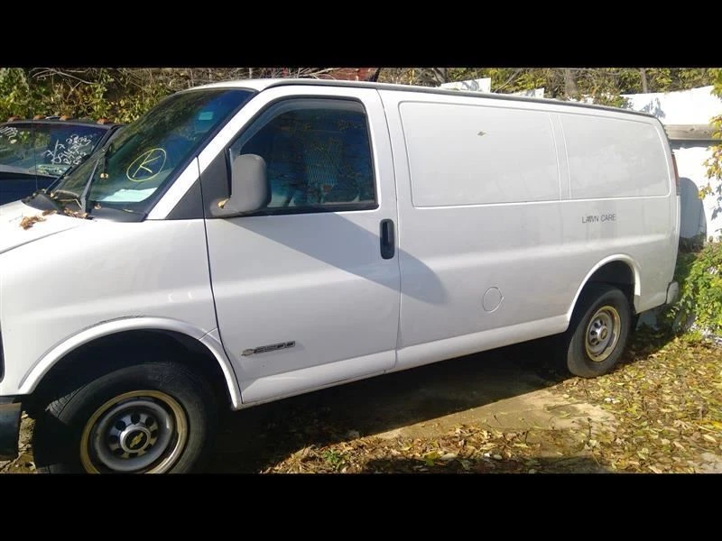 Radiator 6-262 With Engine Oil Cooler Fits 96-02 EXPRESS 1500 VAN 829693 - Изображение 3 из 4