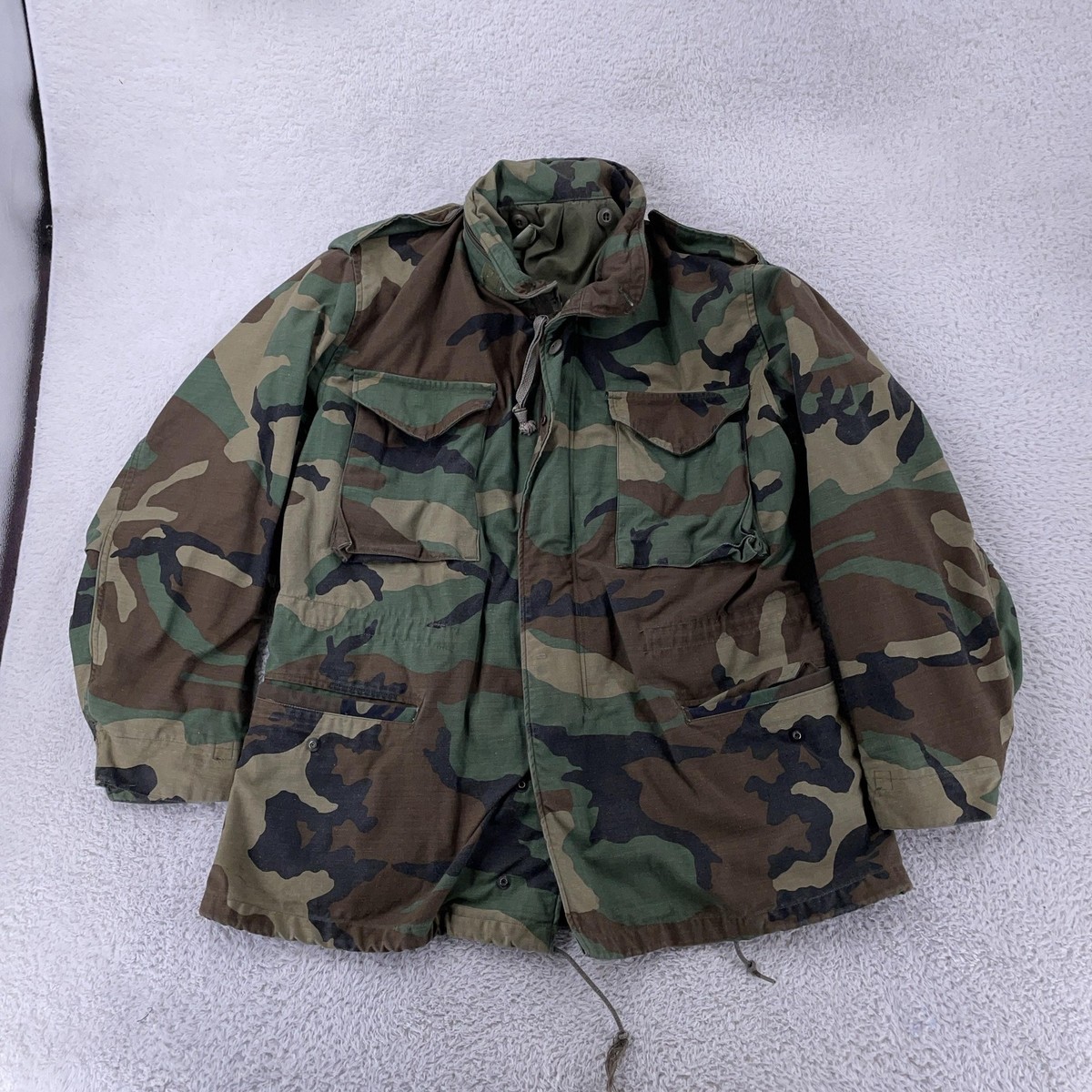 US Army M-65 Field Jacket Mens Medium Regular Woodland Camo US Army M-65 Field Jacket Mens Medium Regular Woodland Camo