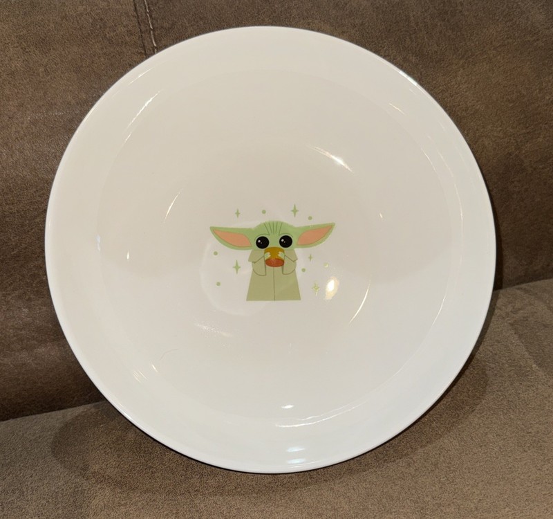 Grogu Snack Time (Star Wars: The Mandalorian) 9 inch Ceramic Bowl