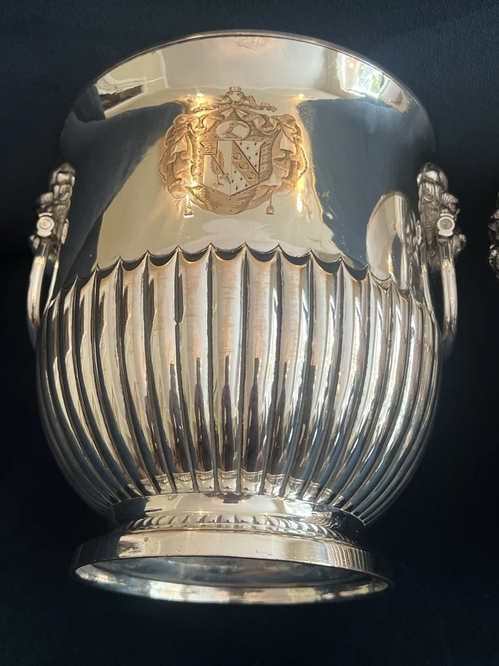 Impresionante par de enfriadores de vino originales georgianos Sheffield Plate Armourial c1790 Foto 4 de 4