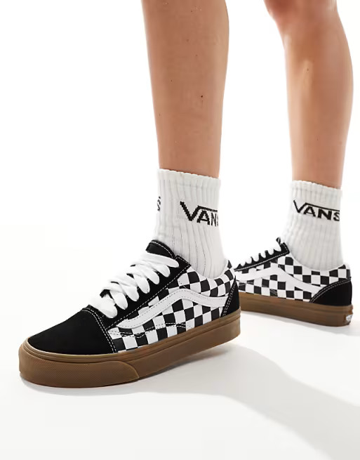 Men's 5 Checkered Black & White Old Skool Vans with Gum Sole