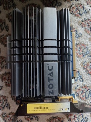 ZOTAC NVIDIA GeForce GT220 Grafikkarte PCI-E, 1GB, HDMI, DVI, VGA 1 gB