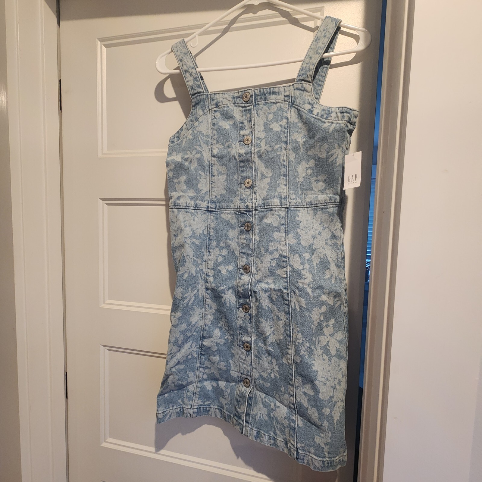 Picture 1 of 5