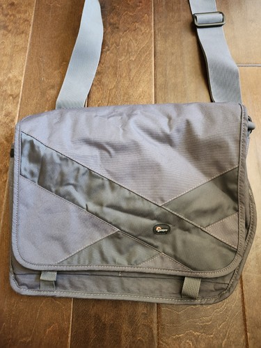 Lowepro Streamline 250 Gray Shoulder Strap Bag Purse Padded - Picture 4 of 13
