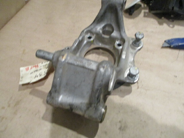 Maserati 4200 - RH Rear Hub Holder - Knuckel - P/N 189334