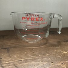 PYREX Measuring 8 Cup Glass 64oz Red Letterin...