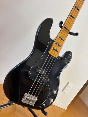 Squier by Fender Classic Vibe  70s Precision Bass Squier Plebe