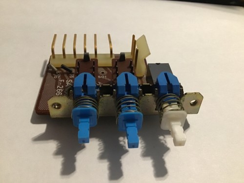 Sansui AU-517/717…F-2667…..Tape play circuit board. - Picture 2 of 3