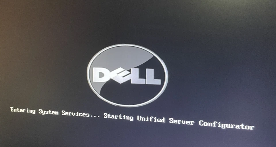 Servidor Dell PowerEdge T610 Intel Xeon E5620 cuatro núcleos 2,40 GHz 16 GB RAM 8x1 TB HDD Foto 4 de 4