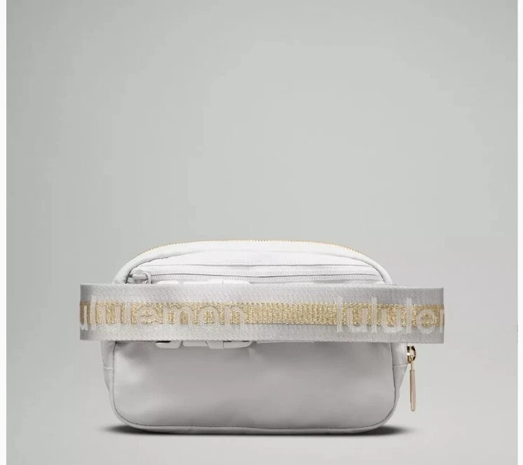 Rare Lululemon Everywhere Belt Bag 1L Vapor White and Gold NWT NEW