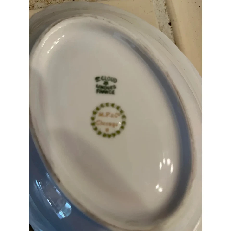 Limoges dinnerware set white and gold for 12, 104 pieces, includes 17 serving pc - Image 2 of 4