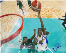 DOMINIQUE MALONGA Signed 8 x 10 Photo WNBA Basketball SEATTLE STORM France