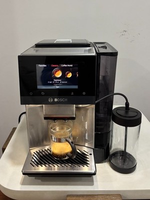 BOSCH 800 Series Verocafe Fully Automatic Espresso Machine TPU60706