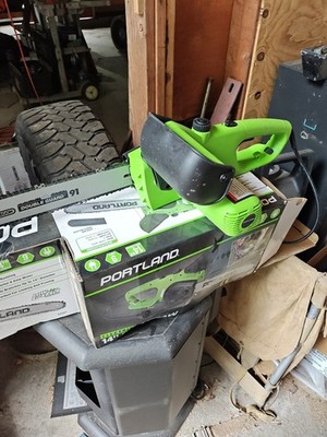 portland 14 electric chainsaw 9 Amp Motor Appears Never Used