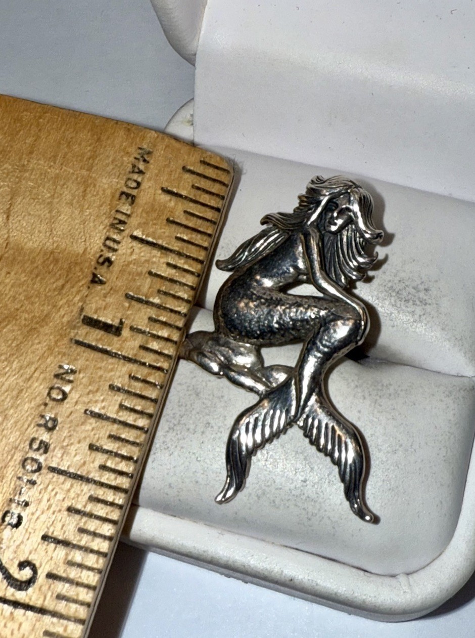 ESTATE Solid Sterling Silver Sitting Mermaid Pend… - image 4