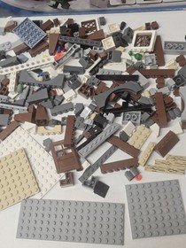 LEGO Harry Potter: Shrieking Shack (4756) Incomplete With 2 Mini FIGS And Rare