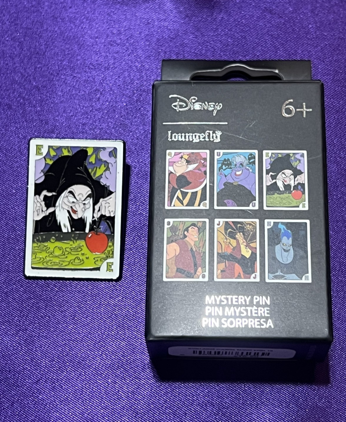 Evil Queen / Hag - Disney Villain Cards Mystery Box Pin - NEW