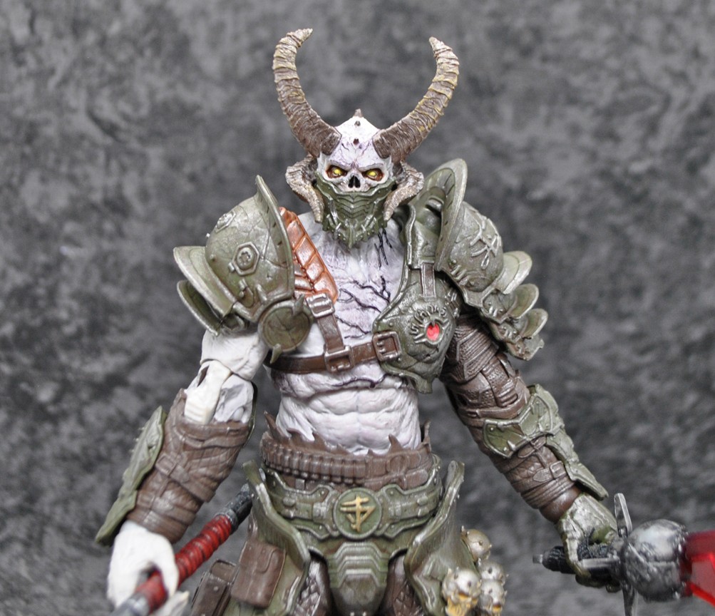 McFarlane toys DOOM ETERNAL MARAUDER w custom weapons 7